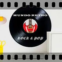 Mundo Retro Bajo la Luna
